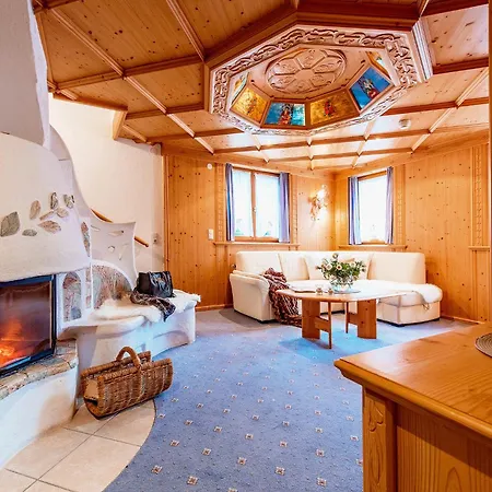 فندق Bergkristall 4*