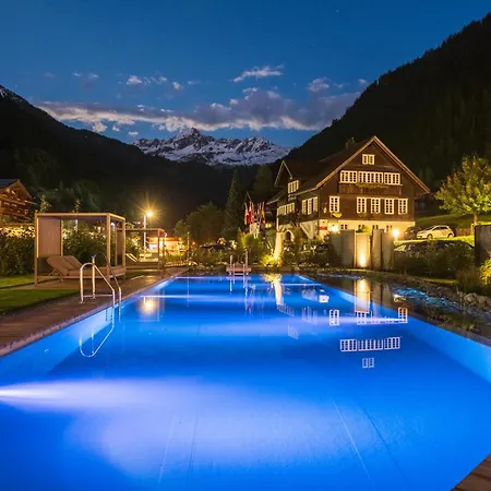 Bergkristall 4* سيلبيرتال