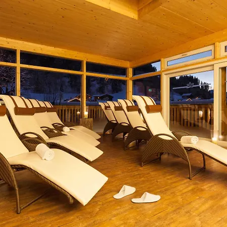 Hotel Bergkristall 4*